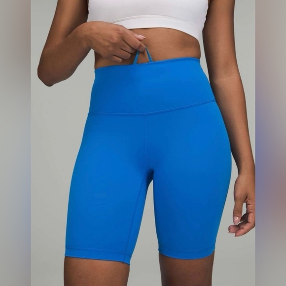 Lululemon Wunder Train High-Rise Short 8"
Poolside size 6! - Picture 5 of 5